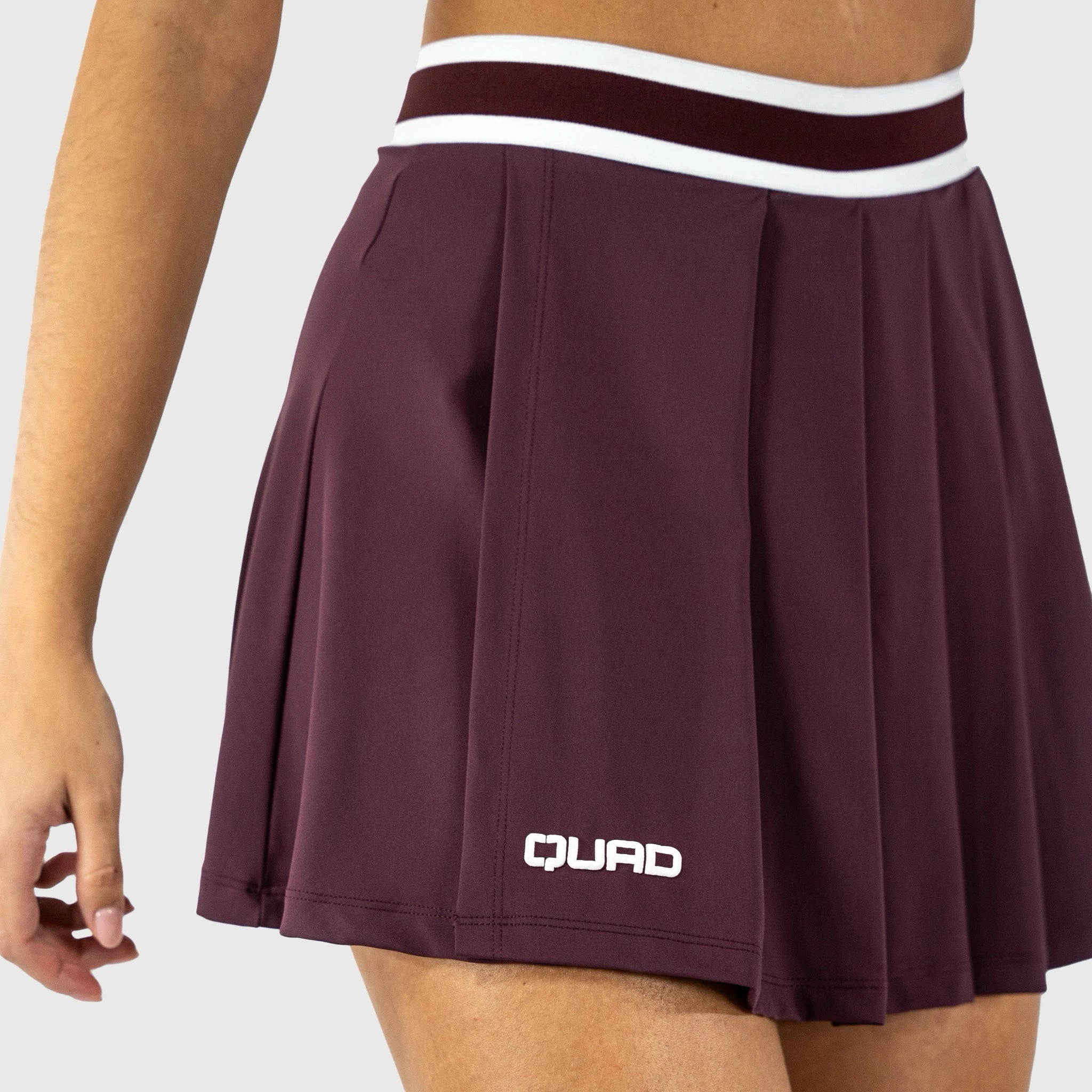 QUAD Charm Skirt Burgundy - side detail