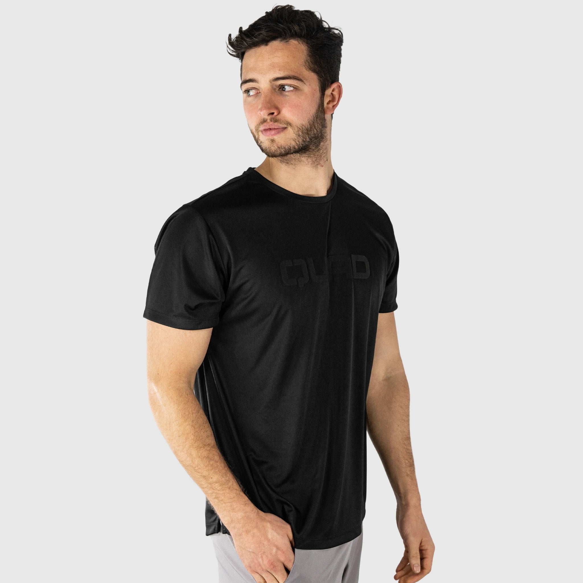 Essence T-Shirt Black