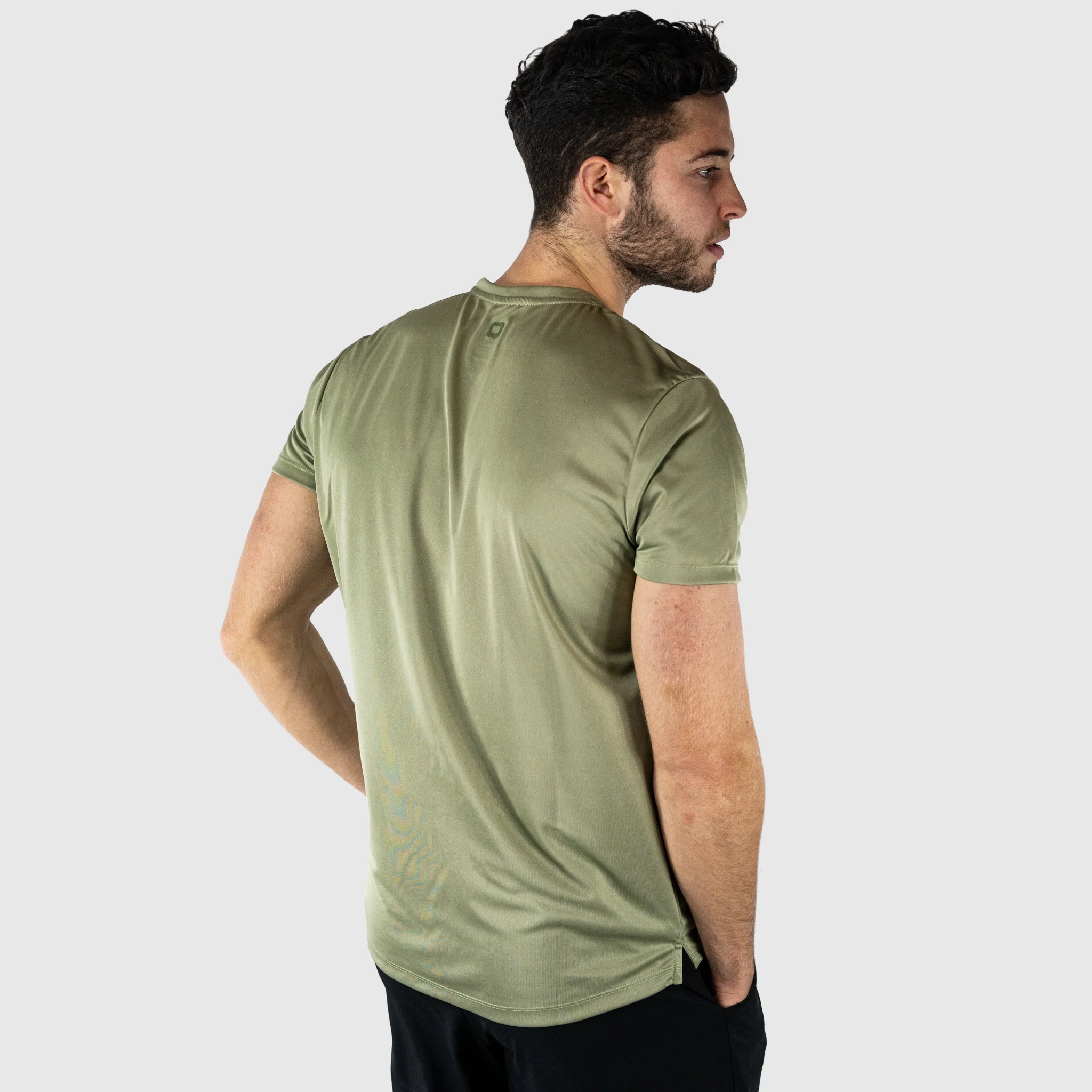 Essence T-Shirt Verde