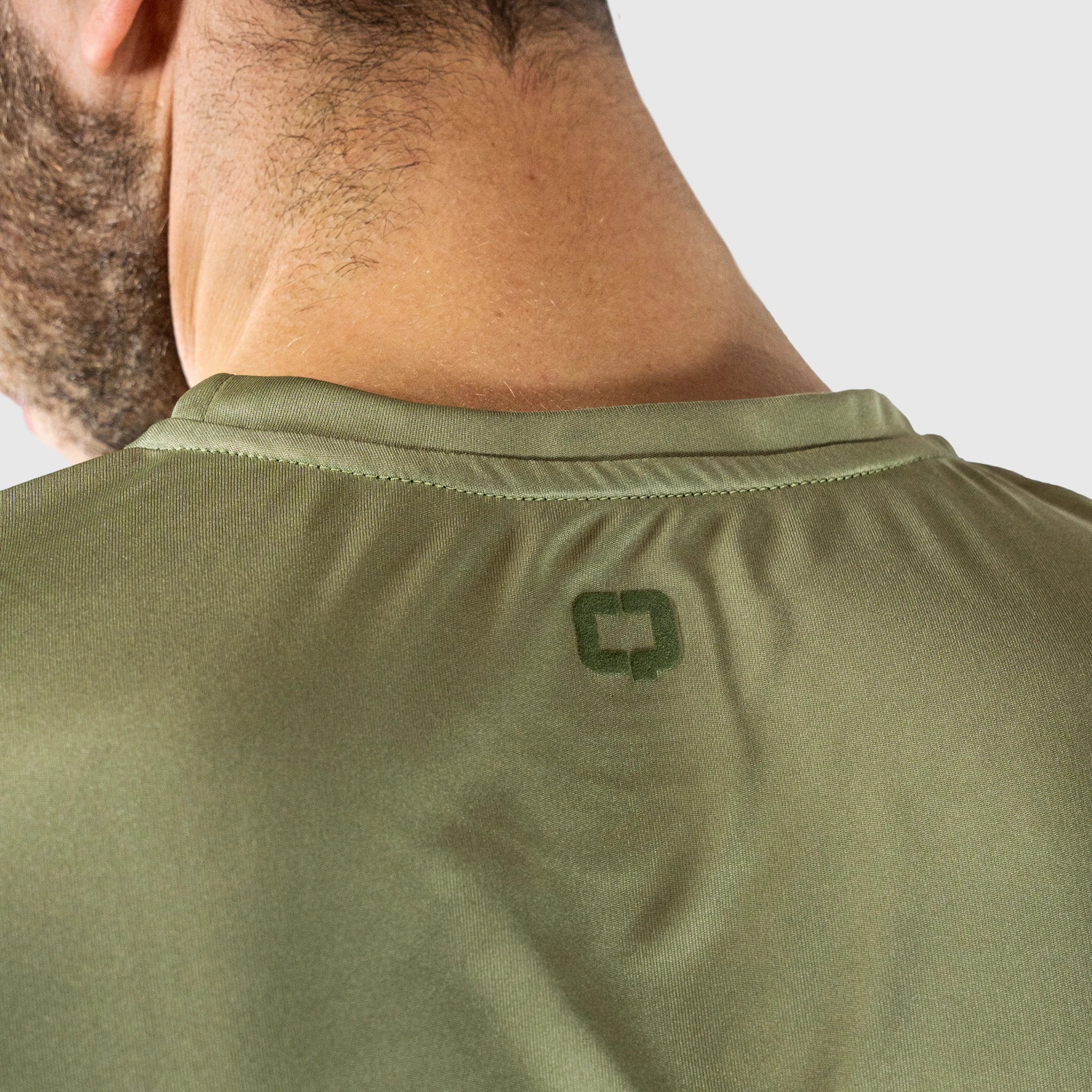 Essence T-Shirt Verde