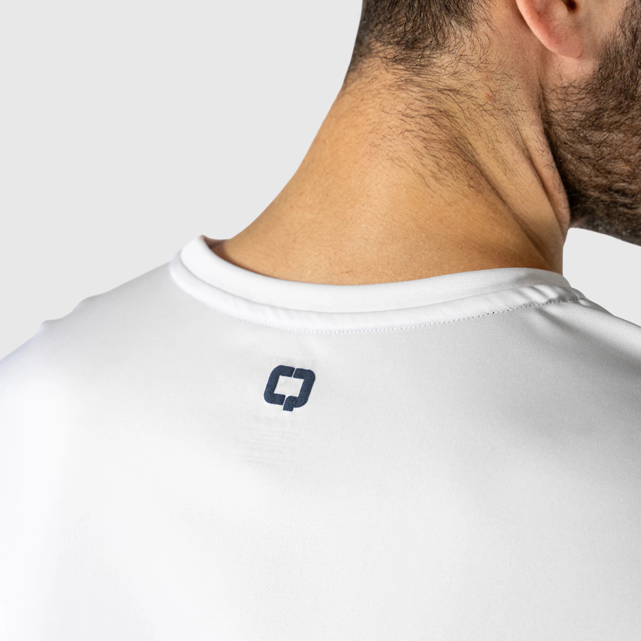 Essence T-Shirt Branca