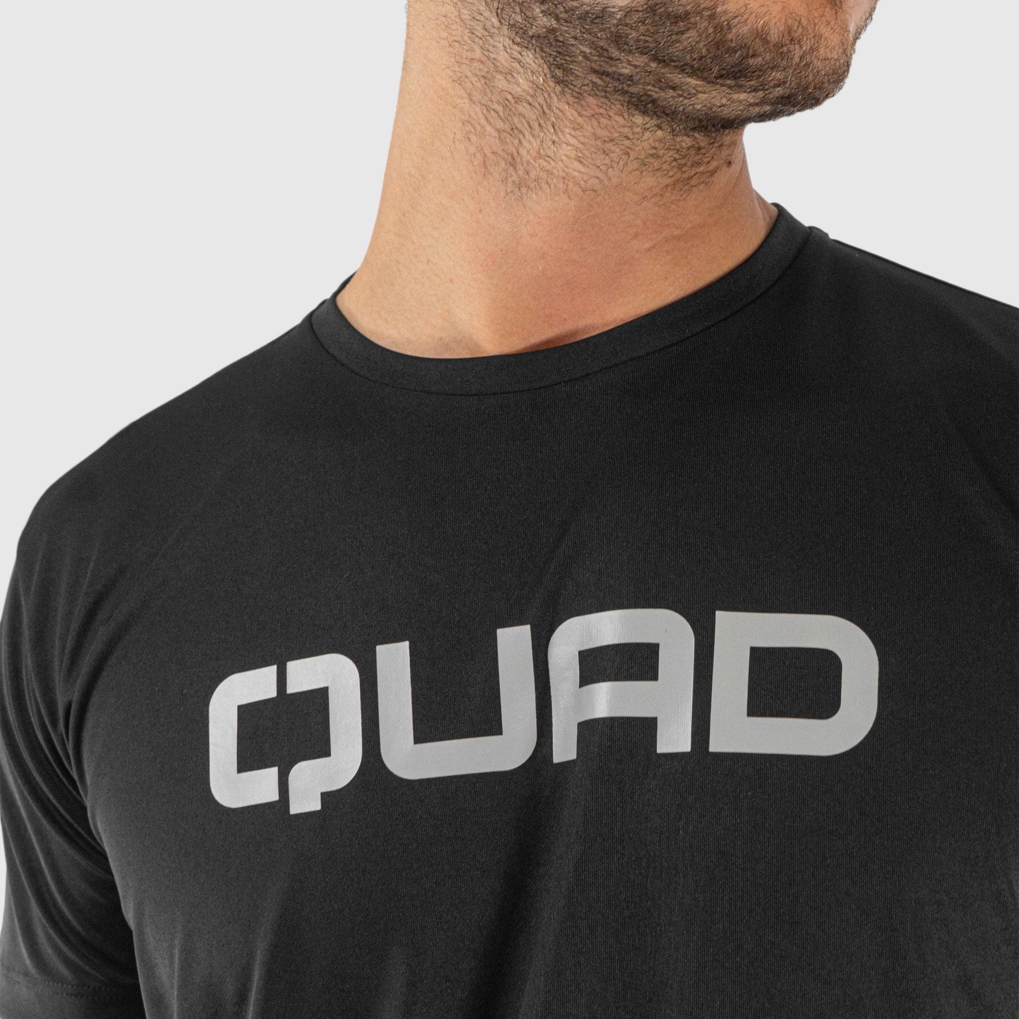 Quad Padel Essential t shirt black logo detail