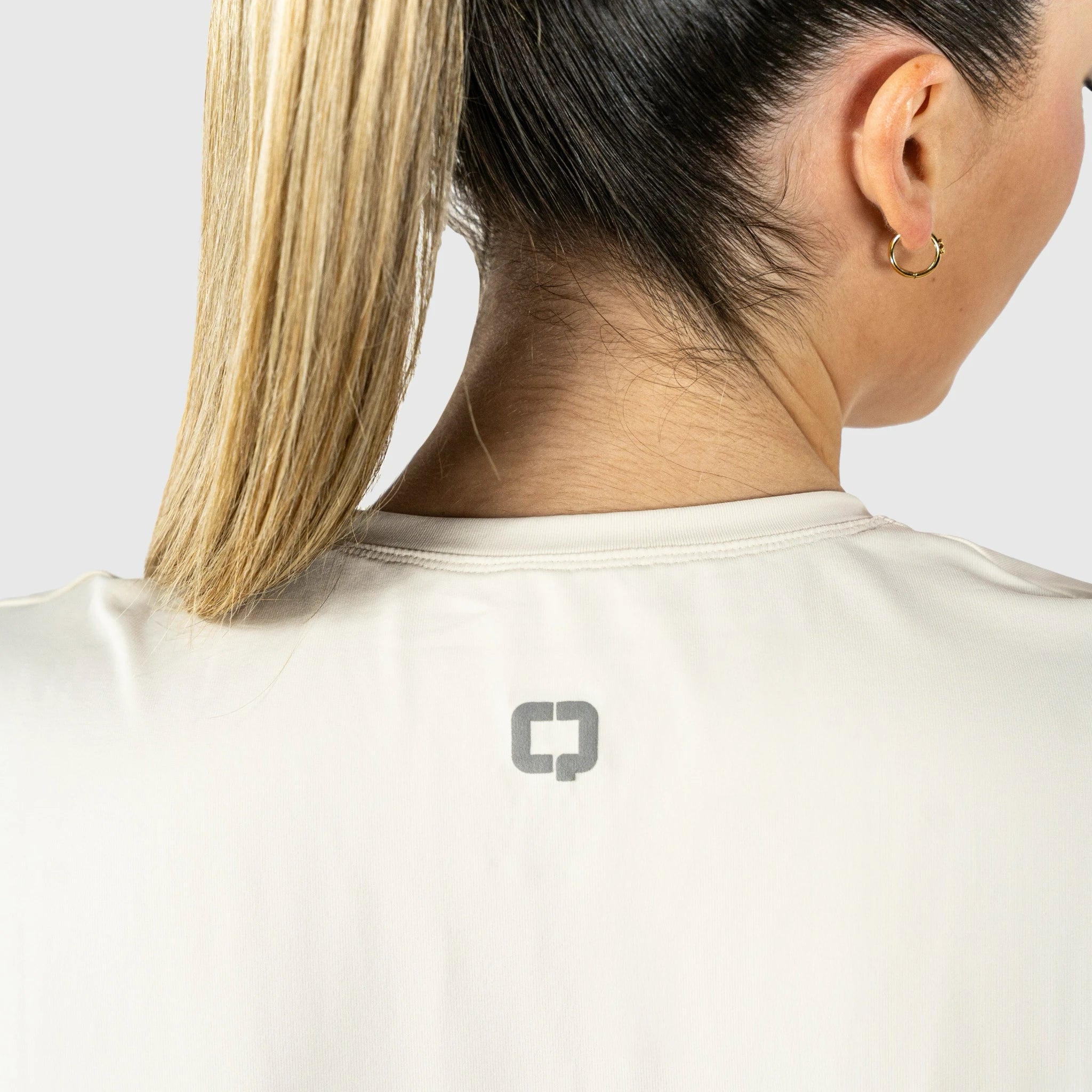QUAD Regular T-shirt Off-white - Back logo detail