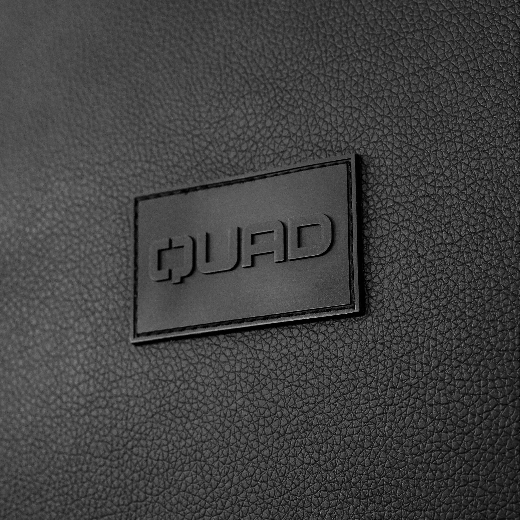 Quad Padel Racket individual bag - logo detail